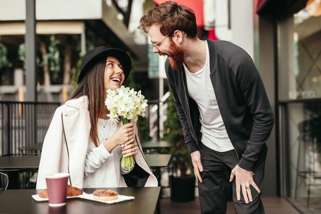 Mistakes not to make on a first date